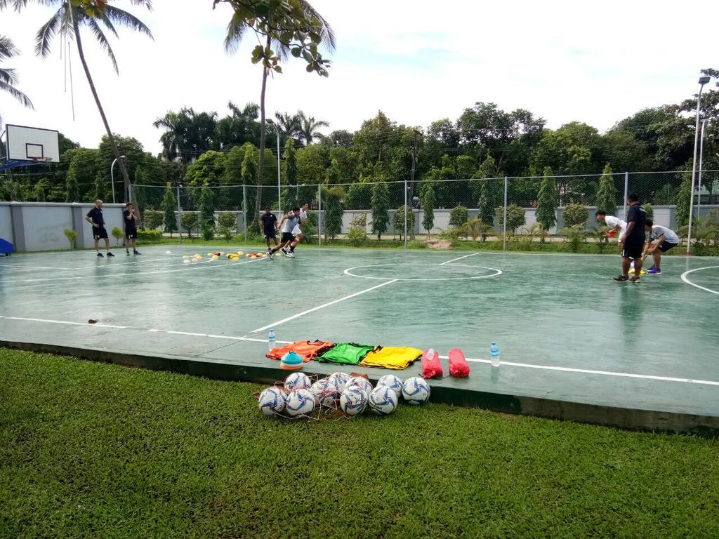 Myanmar Sport Hotel Rangun Zewnętrze zdjęcie